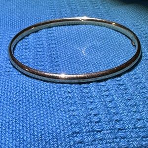 14KT Gold Bangle